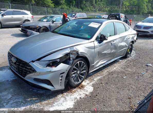 5NPEH4J2XLH008331 2020 HYUNDAI SONATA Silver Vista tres cuartos delantera izquierda