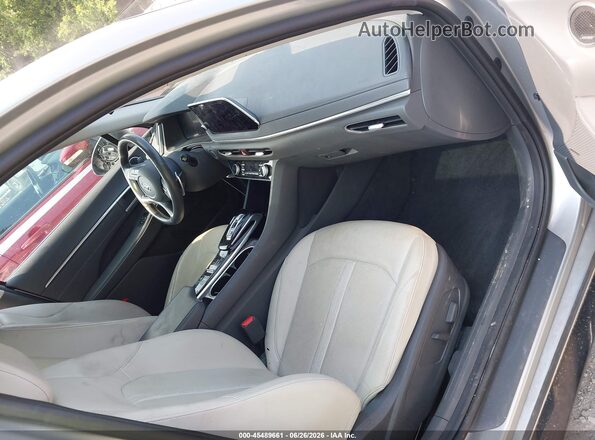 5NPEH4J2XLH008331 2020 HYUNDAI SONATA Silver Vista interior delantera