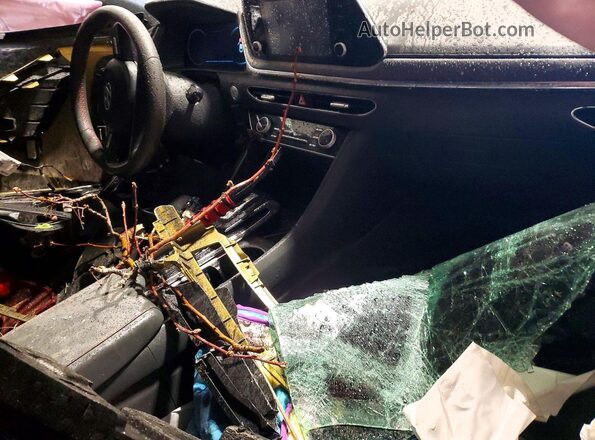 5NPEJ4J23LH026710 2020 HYUNDAI SONATA Gold Dashboard view