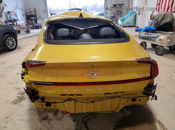 5NPEJ4J23LH026710 2020 HYUNDAI SONATA Gold Rear view