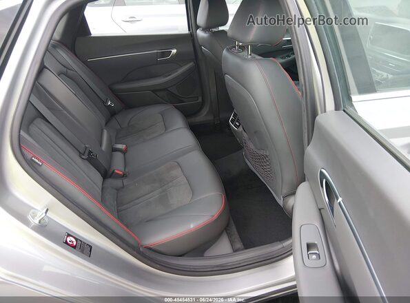 5NPEJ4J24NH142016 2022 HYUNDAI SONATA Silver VIN sticker view