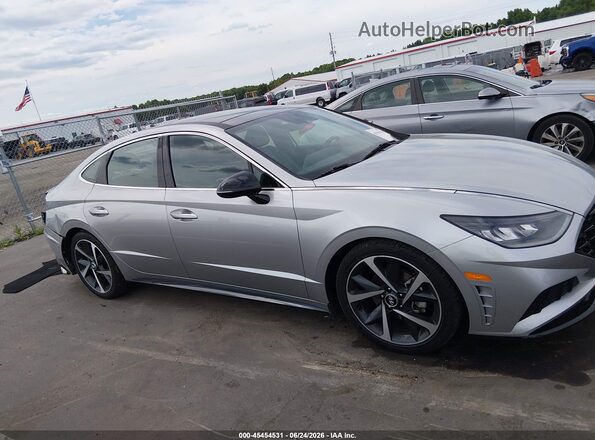 5NPEJ4J24NH142016 2022 HYUNDAI SONATA Silver 360 interior view