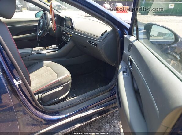 5NPEJ4J25MH062822 2021 HYUNDAI SONATA Blue წინა სალონის ხედი