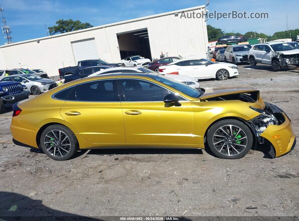 5NPEJ4J29LH013783 2020 HYUNDAI SONATA Gold უკანა სალონის ხედი