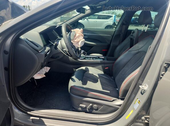 5NPEJ4J29MH066257 2021 HYUNDAI SONATA Gray Front interior view