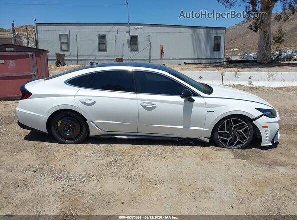 5NPEK4JC0MH106005 2021 HYUNDAI SONATA White უკანა სალონის ხედი