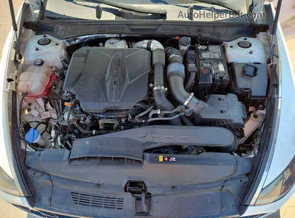 5NPEK4JC7MH131127 2021 HYUNDAI SONATA White Widok wnętrza z tyłu