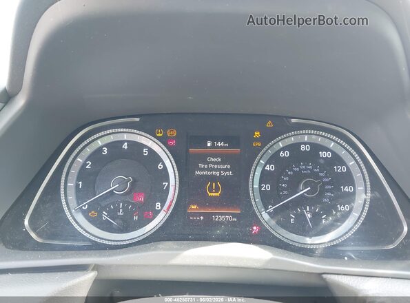 5NPEL4JA2LH034797 2020 HYUNDAI SONATA Серебряный Вид задних сидений