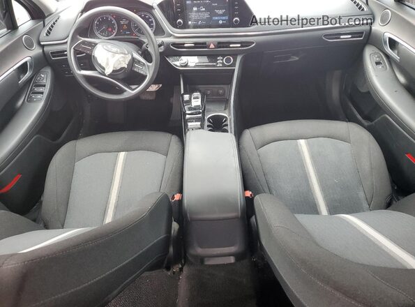 5NPEL4JA2MH069471 2021 HYUNDAI SONATA Red Widok deski rozdzielczej