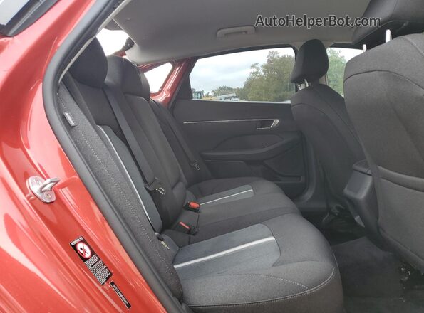 5NPEL4JA2MH069471 2021 HYUNDAI SONATA Red Widok tylnych siedzeń