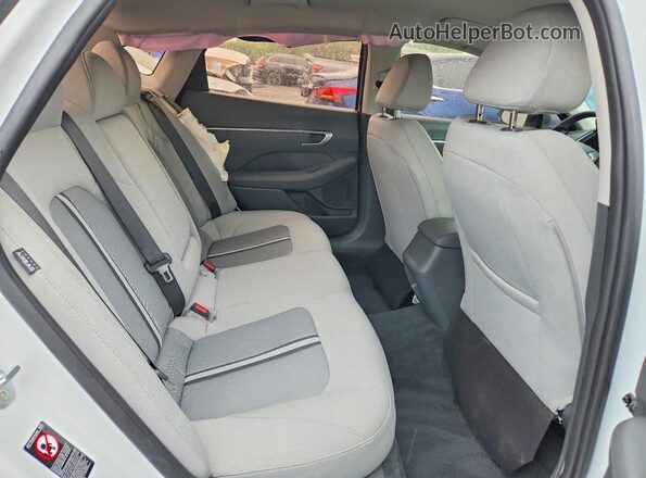 5NPEL4JA6MH083552 2021 HYUNDAI SONATA White Rear seats view