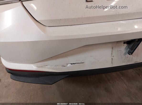5NPLL4AG0MH049571 2021 HYUNDAI ELANTRA White Вид задньої частини салону