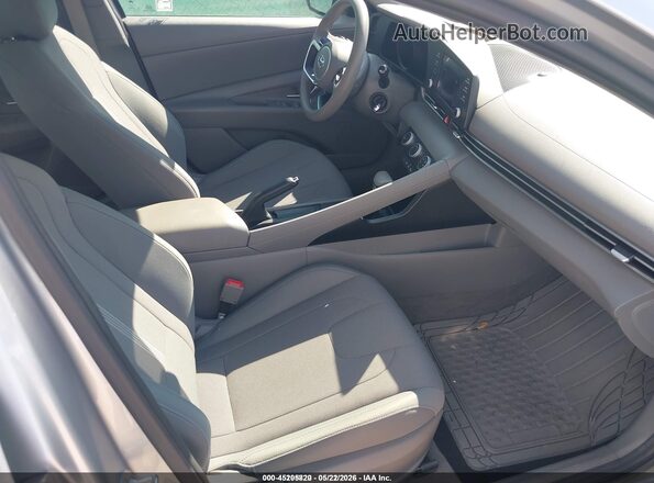 5NPLL4AG1MH050776 2021 HYUNDAI ELANTRA Silver 