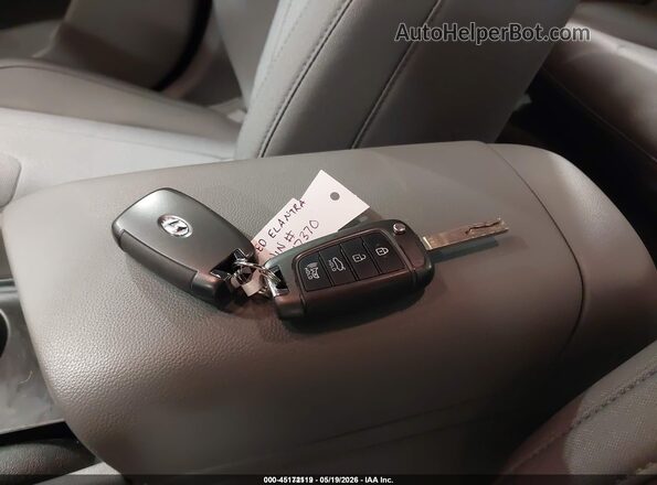 5NPLL4AG2MH047370 2021 HYUNDAI ELANTRA Red 