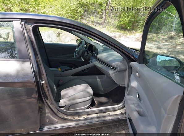 5NPLL4AG4MH042395 2021 HYUNDAI ELANTRA Gray Front interior view