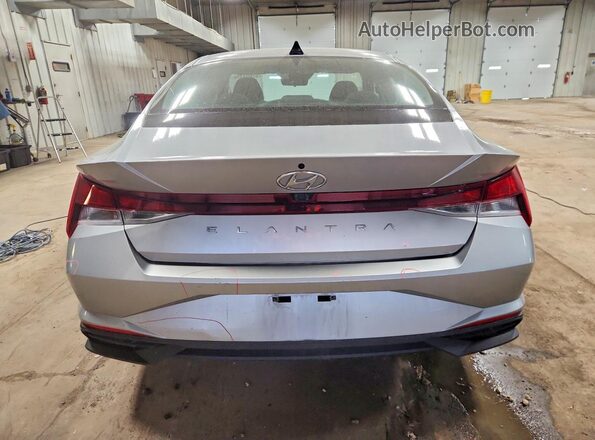 5NPLM4AG0NH057233 2022 HYUNDAI ELANTRA Серебряный 