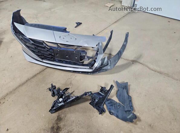 5NPLM4AG0NH057233 2022 HYUNDAI ELANTRA Серебряный 