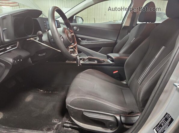 5NPLM4AG0NH057233 2022 HYUNDAI ELANTRA Серебряный 