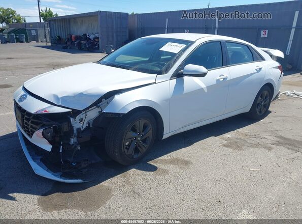 5NPLM4AG0NH065235 2022 HYUNDAI ELANTRA White წინა მარცხენა ხედი სამი მეოთხედიდან
