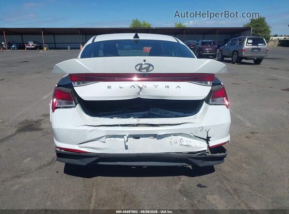 5NPLM4AG0NH065235 2022 HYUNDAI ELANTRA White 