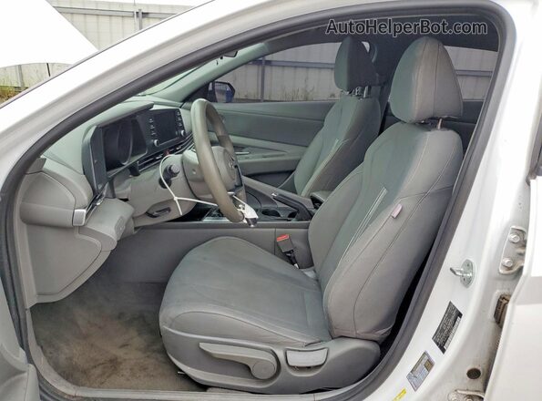5NPLM4AG1MH007634 2021 HYUNDAI ELANTRA White Vista interior delantera