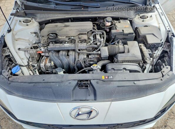 5NPLM4AG1MH008170 2021 HYUNDAI ELANTRA White Вид задньої частини салону