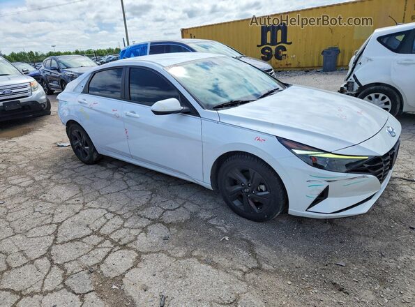 5NPLM4AG1MH008170 2021 HYUNDAI ELANTRA White Передня права чверть