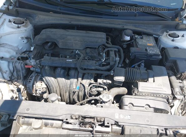 5NPLM4AG1NH067818 2022 HYUNDAI ELANTRA White Вид ззаду