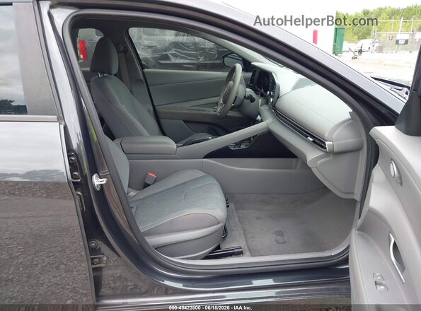 5NPLM4AG3NH070834 2022 HYUNDAI ELANTRA Gray Widok wnętrza z przodu