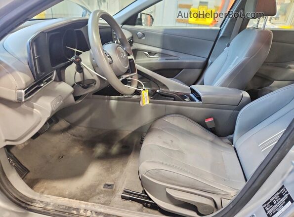 5NPLM4AG4MH046332 2021 HYUNDAI ELANTRA Gray Սալոնի դիմացի տեսք