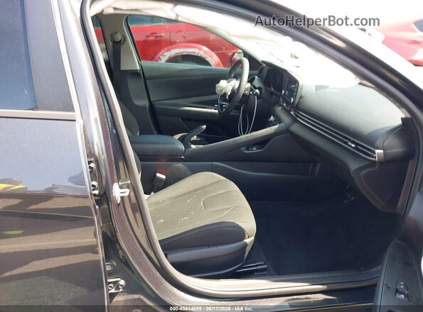 5NPLM4AG4PH090805 2023 HYUNDAI ELANTRA Gray წინა სალონის ხედი