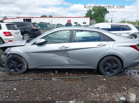 5NPLM4AG4PH091646 2023 HYUNDAI ELANTRA Silver Vista interior de 360 grados