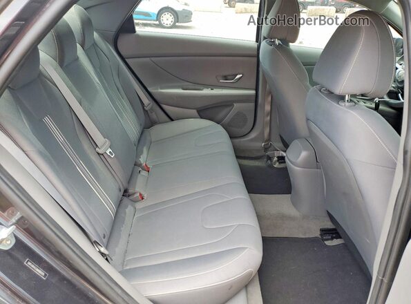 5NPLM4AG5MH004395 2021 HYUNDAI ELANTRA Gray Widok tylnych siedzeń