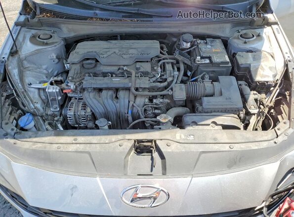 5NPLM4AG5NH064517 2022 HYUNDAI ELANTRA Silver 