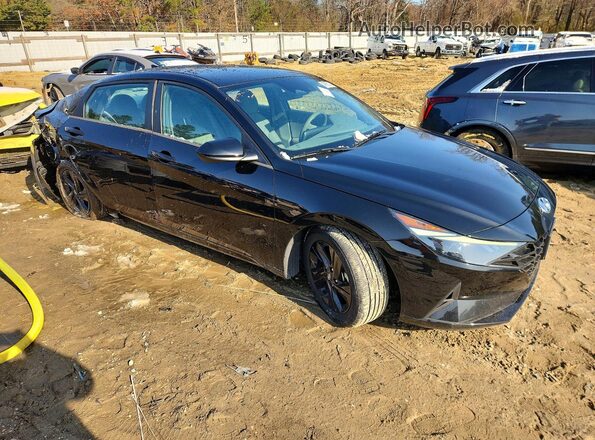5NPLM4AG6MH040659 2021 HYUNDAI ELANTRA Черный Передняя правая четверть
