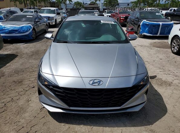 5NPLM4AG6NH083044 2022 HYUNDAI ELANTRA Silver Front view