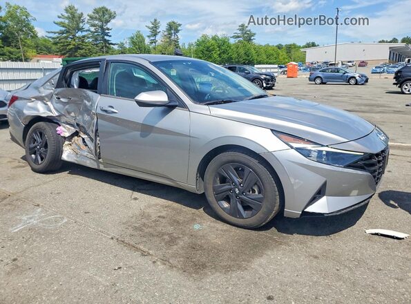 5NPLM4AG7NH069881 2022 HYUNDAI ELANTRA Серебряный 