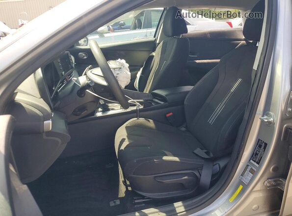 5NPLM4AG7NH069881 2022 HYUNDAI ELANTRA Серебряный 