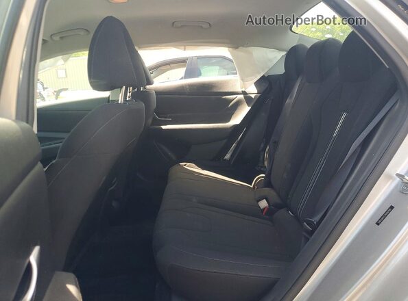 5NPLM4AG7NH069881 2022 HYUNDAI ELANTRA Серебряный 