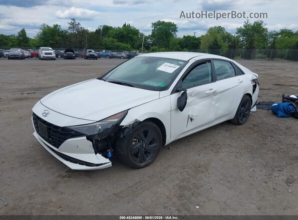 5NPLM4AG7NH085949 2022 HYUNDAI ELANTRA White Առջևի ձախ երեք քառորդ տեսարան