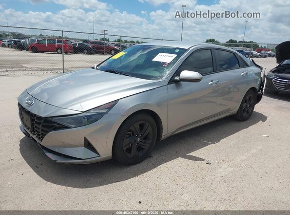 5NPLM4AG8MH009428 2021 HYUNDAI ELANTRA Silver წინა მარცხენა ხედი სამი მეოთხედიდან