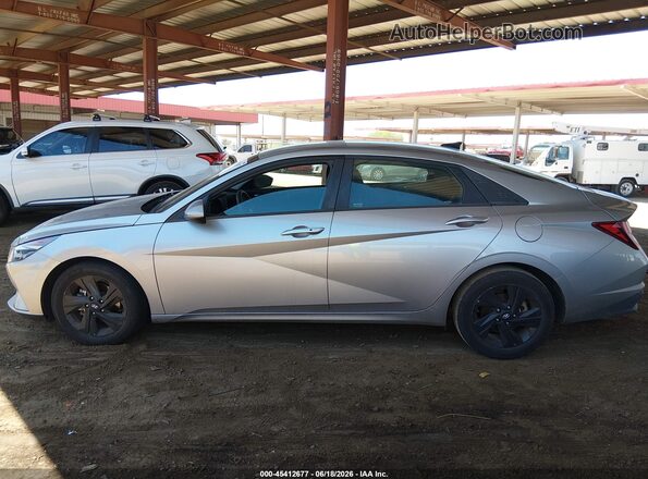 5NPLM4AG9MH052241 2021 HYUNDAI ELANTRA Silver სალონის 360-გრადუსიანი ხედი