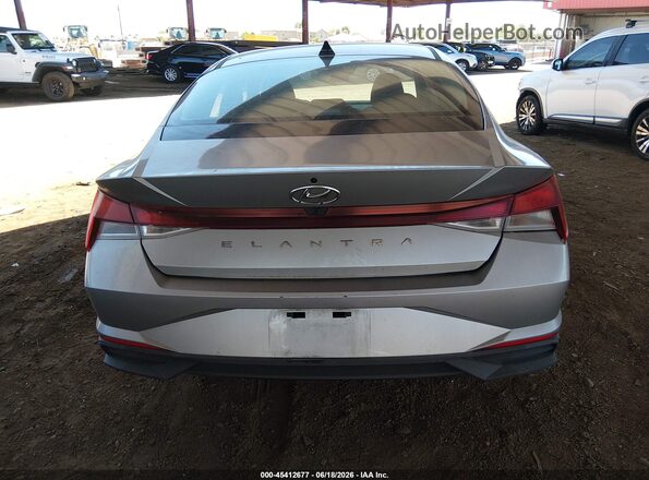 5NPLM4AG9MH052241 2021 HYUNDAI ELANTRA Silver 