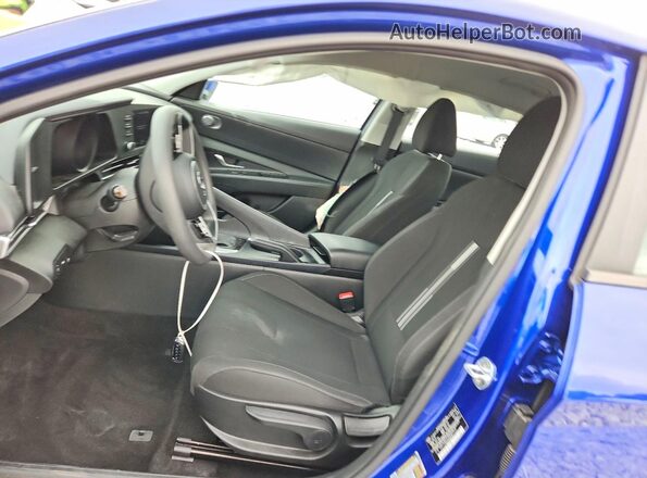 5NPLM4AGXMH044570 2021 HYUNDAI ELANTRA Blue 