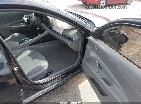 5NPLM4AGXMH045797 2021 HYUNDAI ELANTRA Black Widok wnętrza z przodu