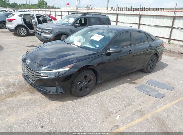 5NPLM4AGXMH045797 2021 HYUNDAI ELANTRA Black Przód lewy