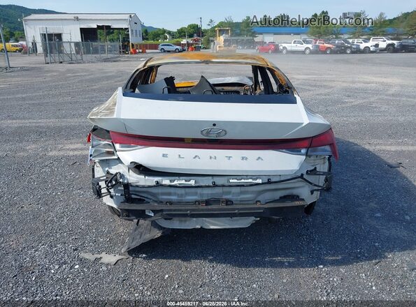 5NPLM4AGXPH093157 2023 HYUNDAI ELANTRA White 