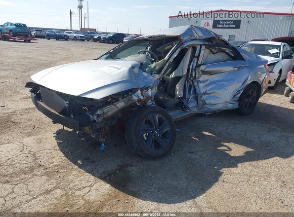 5NPLM4AGXPH107641 2023 HYUNDAI ELANTRA Silver წინა მარცხენა ხედი სამი მეოთხედიდან