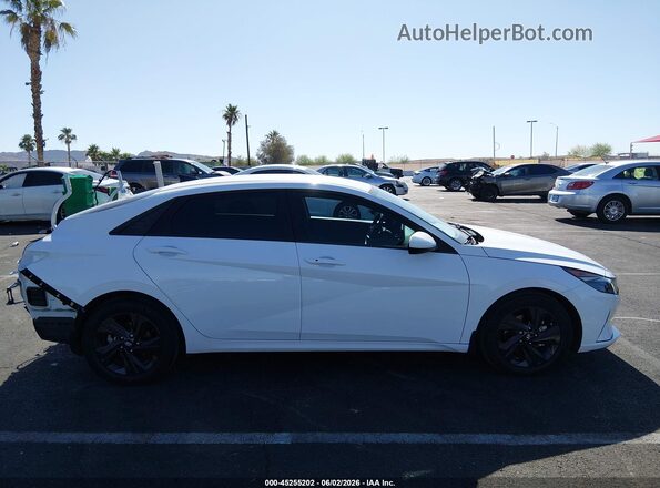 5NPLM4AGXPH118476 2023 HYUNDAI ELANTRA White 360 interior view