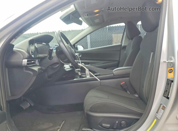 5NPLN4AG0MH017553 2021 HYUNDAI ELANTRA Silver 